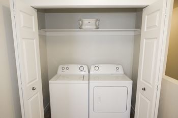 Full size washer & dryer